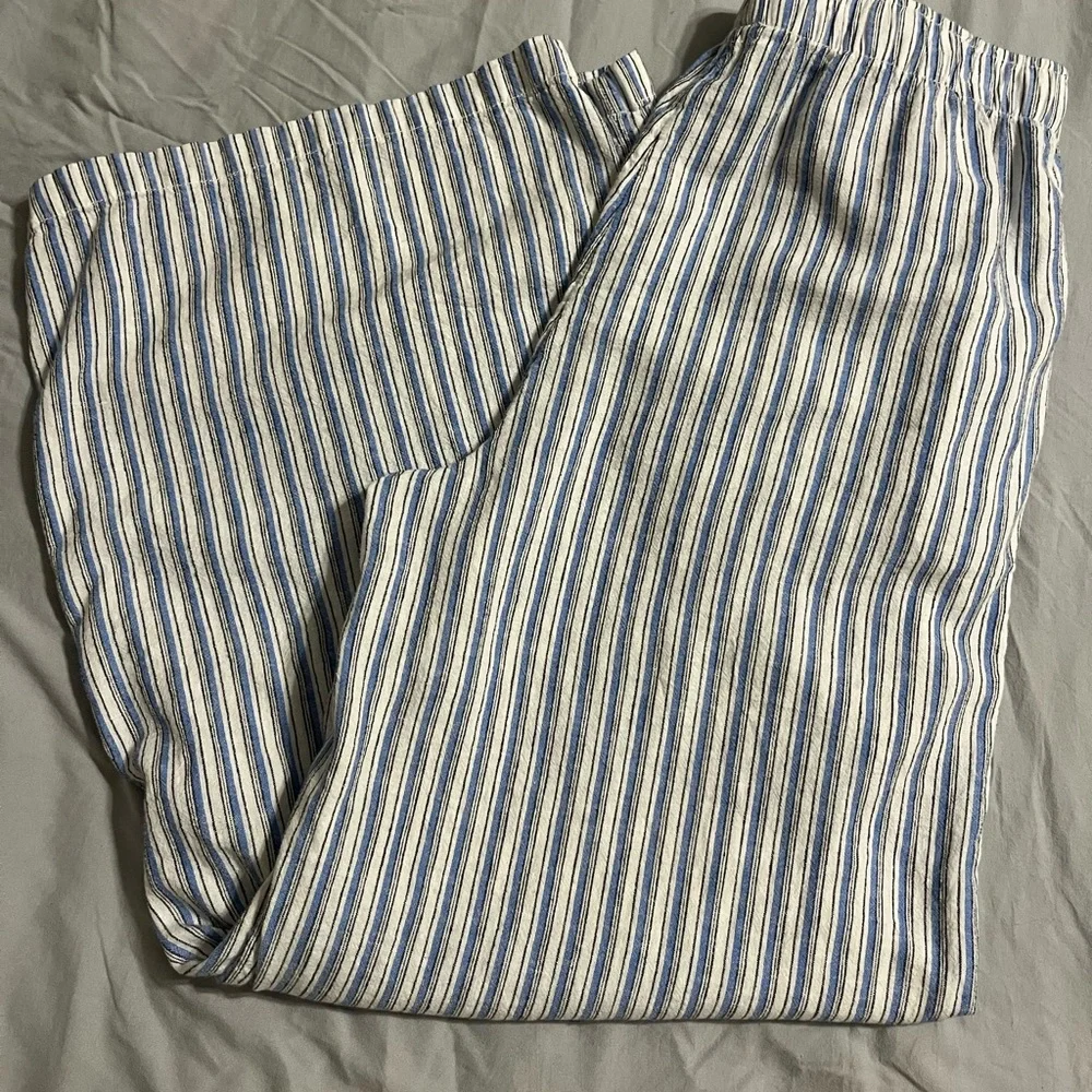 Aerie Blue and White Striped Linen Pants